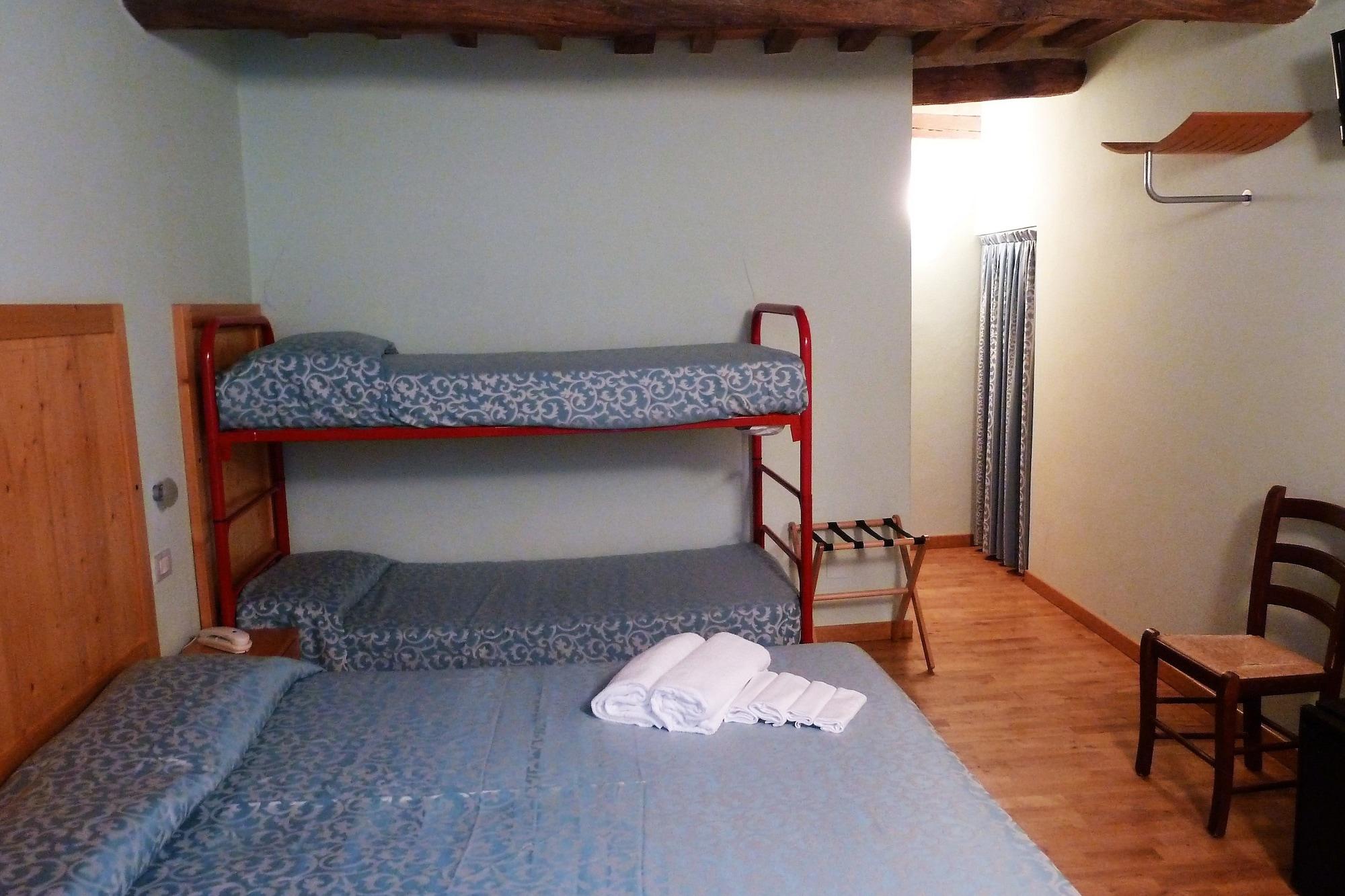 Hotel Tre Ceri Gubbio Exterior photo