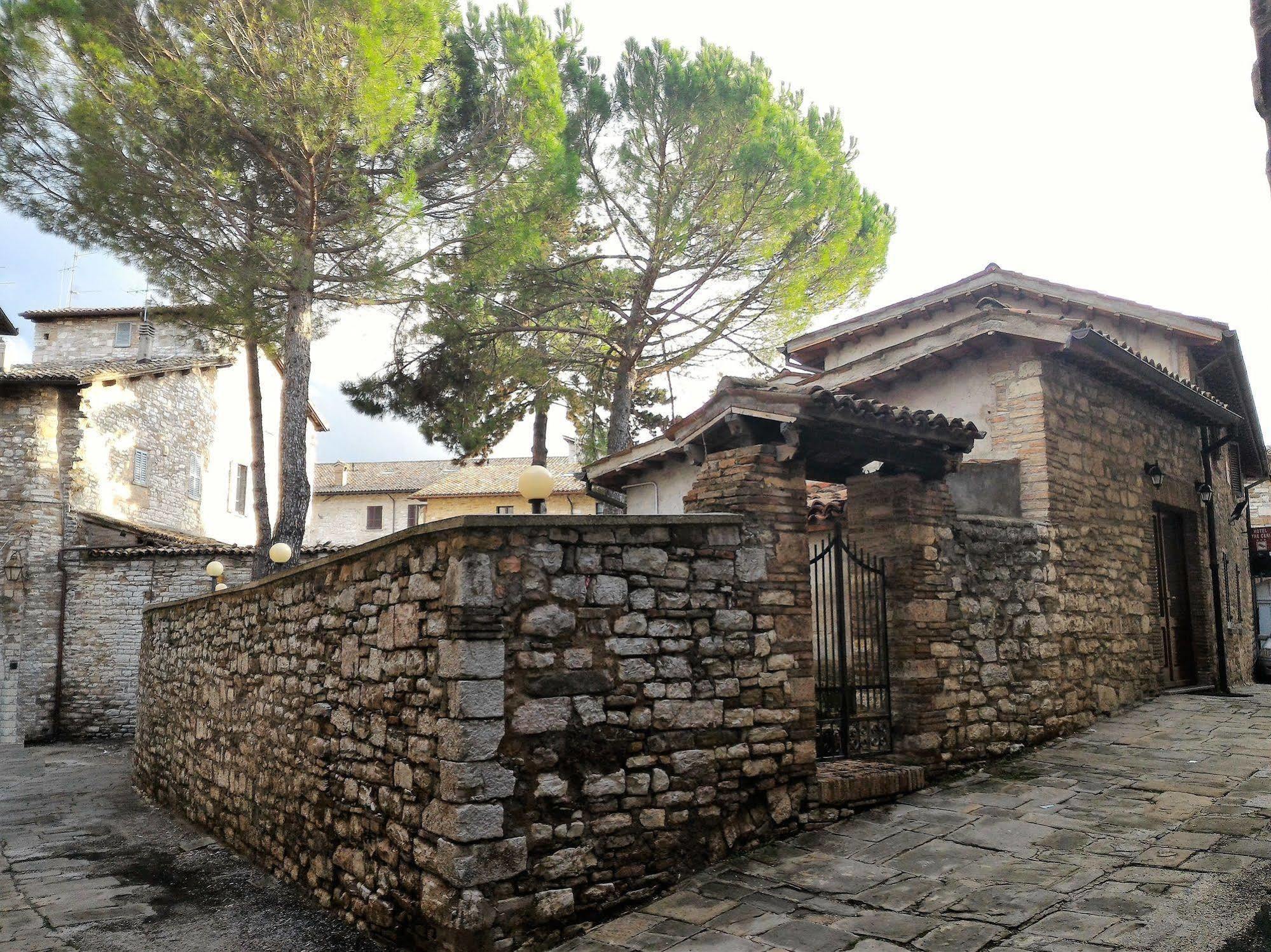 Hotel Tre Ceri Gubbio Exterior photo